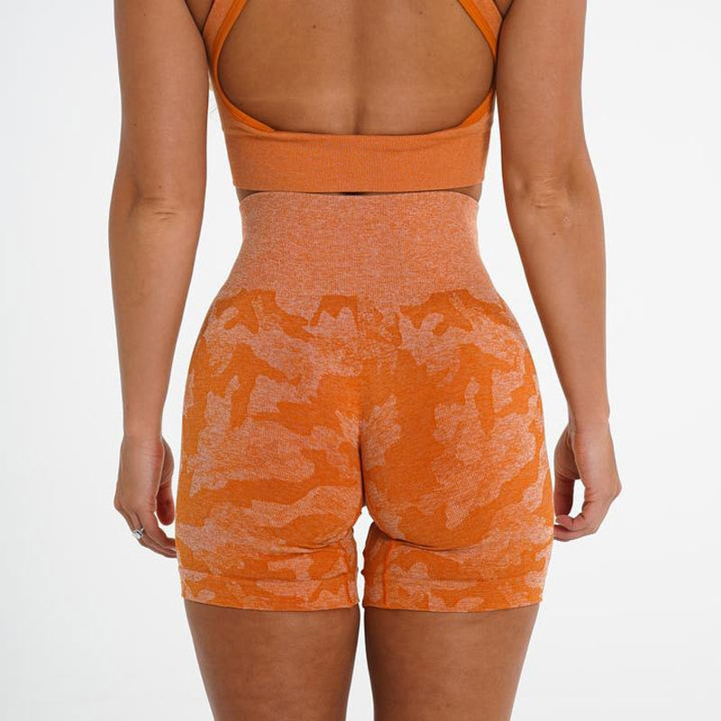 Short Levanta Bumbum Cós Alto Camo